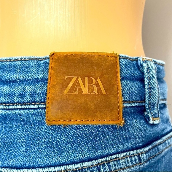 Zara High Rise Cropped Jeans – Side Slit | Blue | Size 6 - Picture 5 of 12